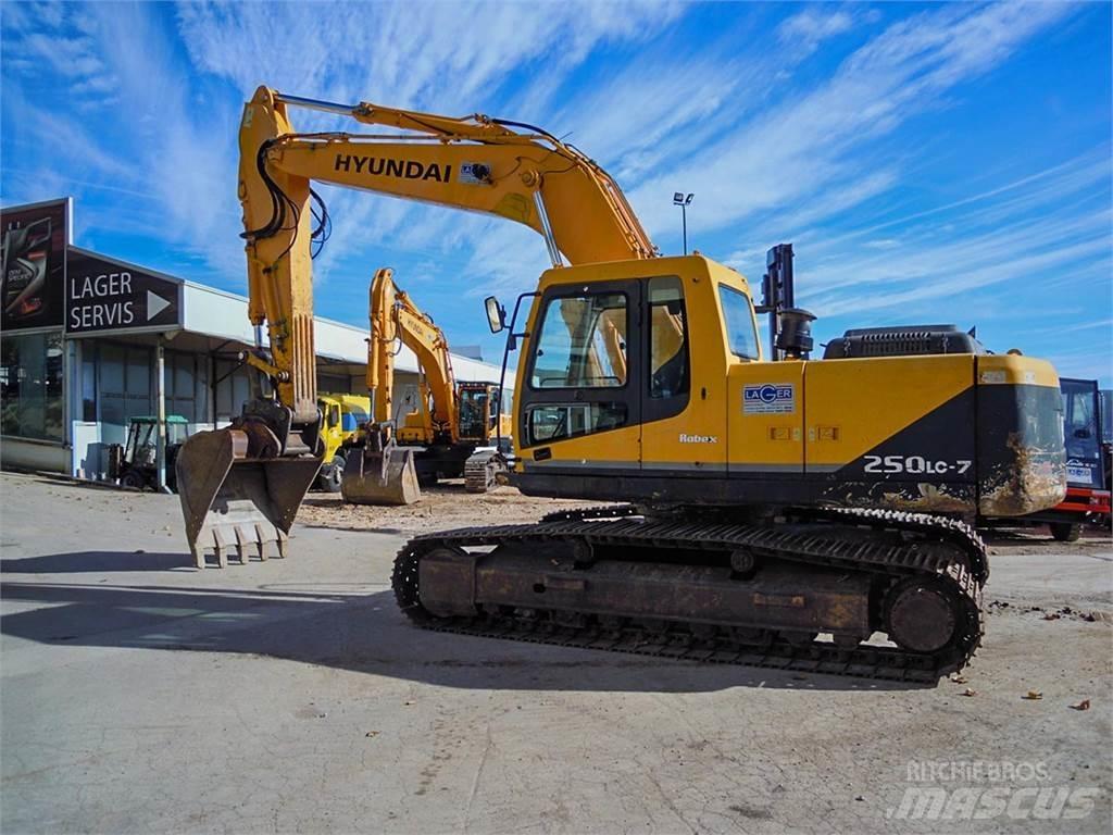 Hyundai R250LC-7 Верижен екскаватор
