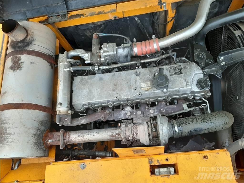 JCB JS330NL Верижен екскаватор