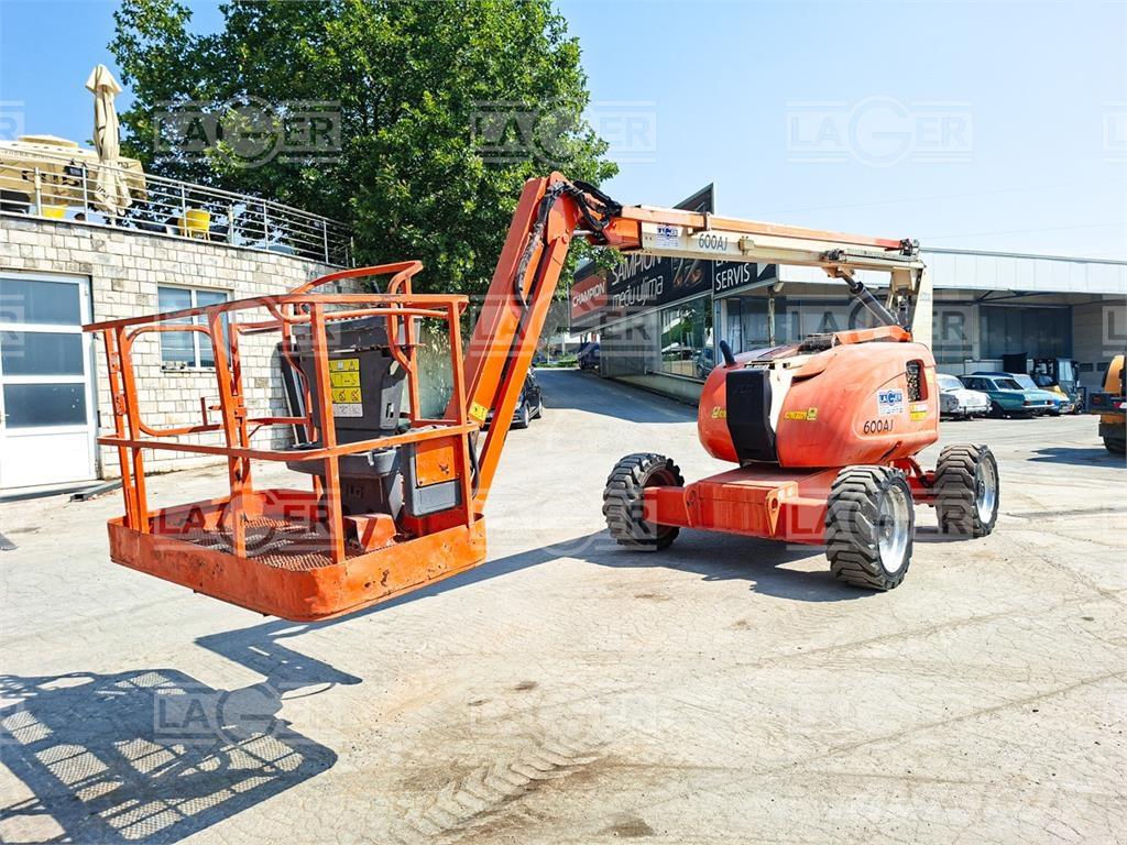 JLG 600AJ Съчленени стрелови подемници