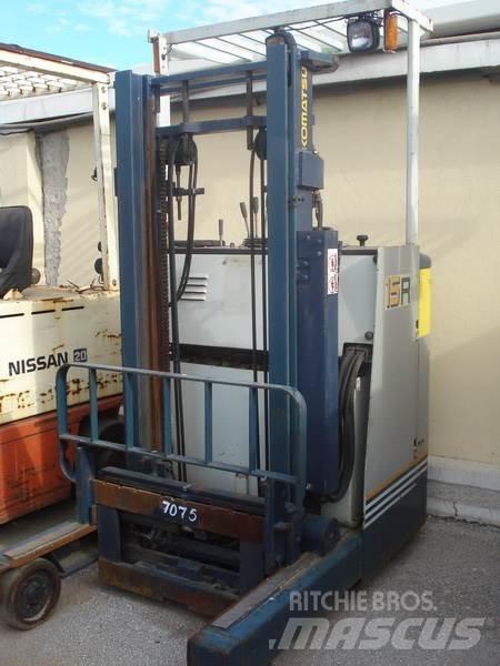 Komatsu FB15RS-8 Нископовдигач