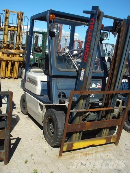 Komatsu FG15-15 Вилични кари-повдигачи - други