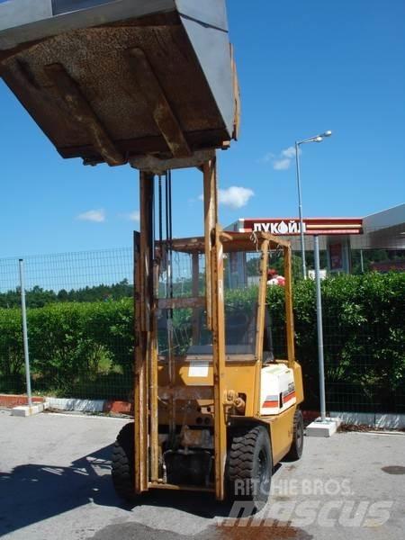 Komatsu FG15D-14 Вилични кари-повдигачи - други