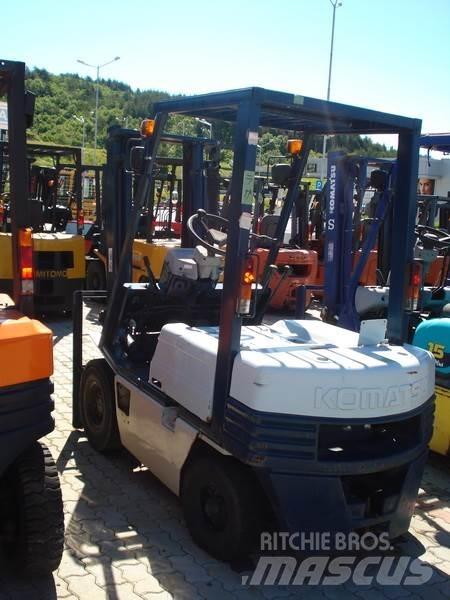 Komatsu FG15D-15 Вилични кари-повдигачи - други