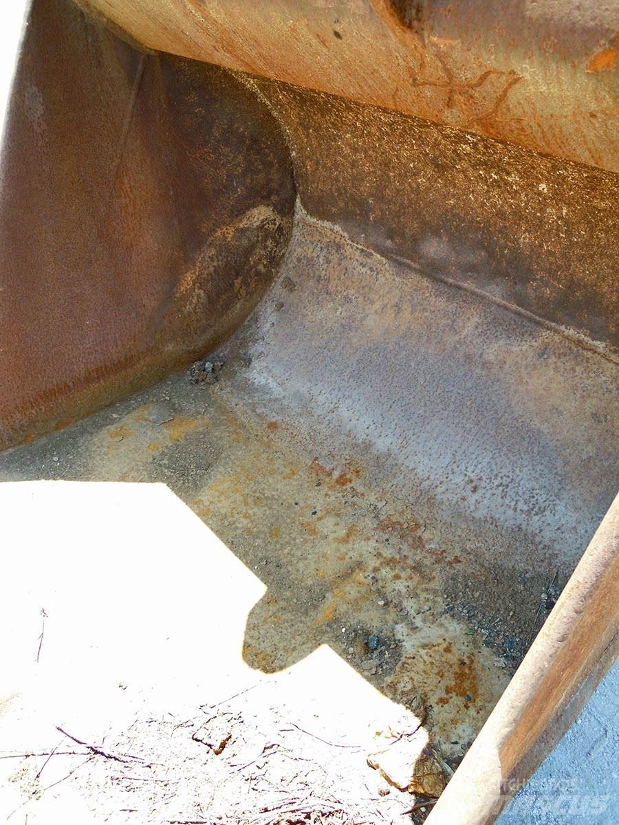  KORPA / BUCKET 1300mm 1,1m3 Строителство - Други