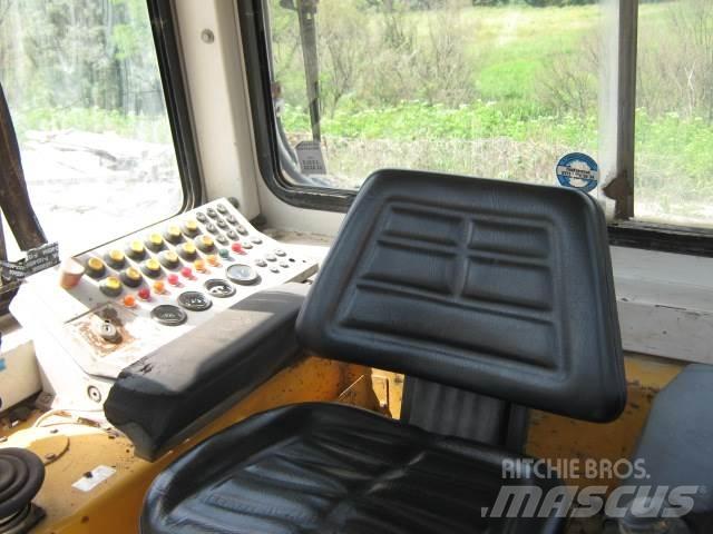 Liebherr PR 732 L Верижни булдозери
