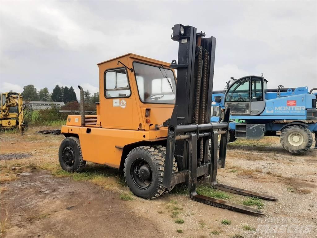 Litostroj V8 Дизелови камиони