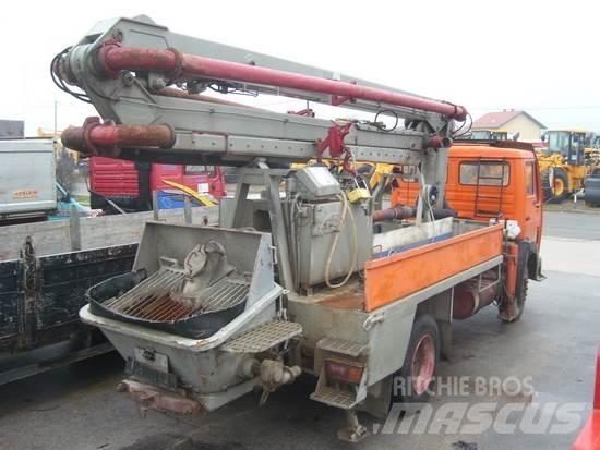 Mercedes-Benz 1113 Бетонопомпи

