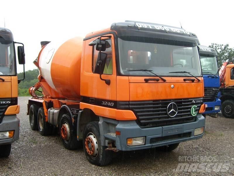 Mercedes-Benz ACTROS 3240 Автобетоновози
