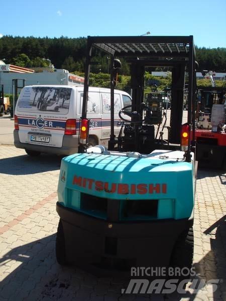 Mitsubishi FG25F17B Вилични кари-повдигачи - други