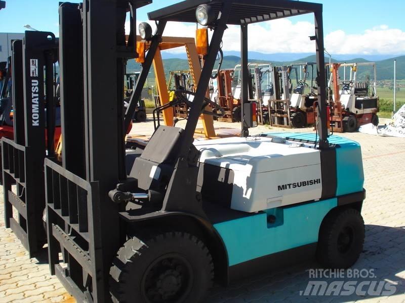 Mitsubishi FG25F17B Вилични кари-повдигачи - други
