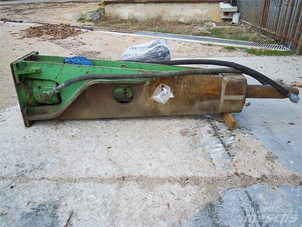 Montabert W1800 Хидравлични чукове за набиване