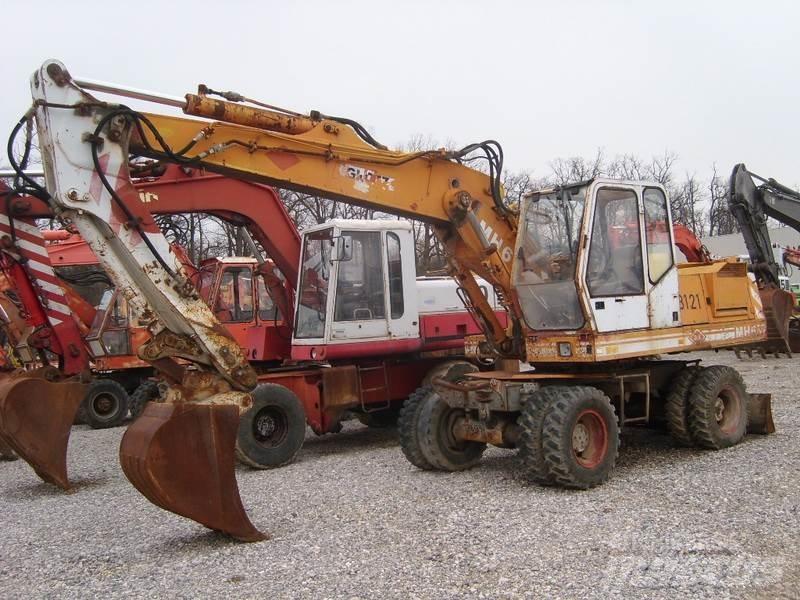 O&K MH6 Колесни екскаватори