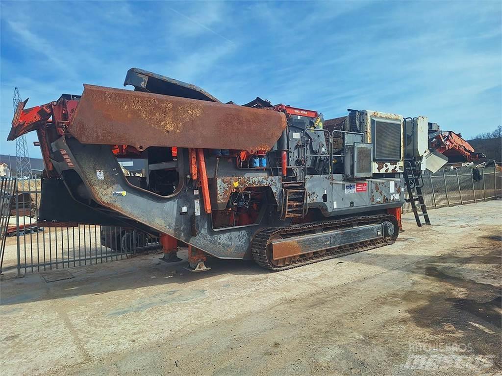 Sandvik QI 240 Мобилни трошачки
