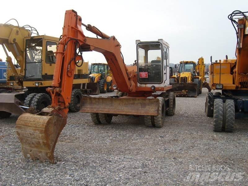 Schaeff HML 40 Колесни екскаватори