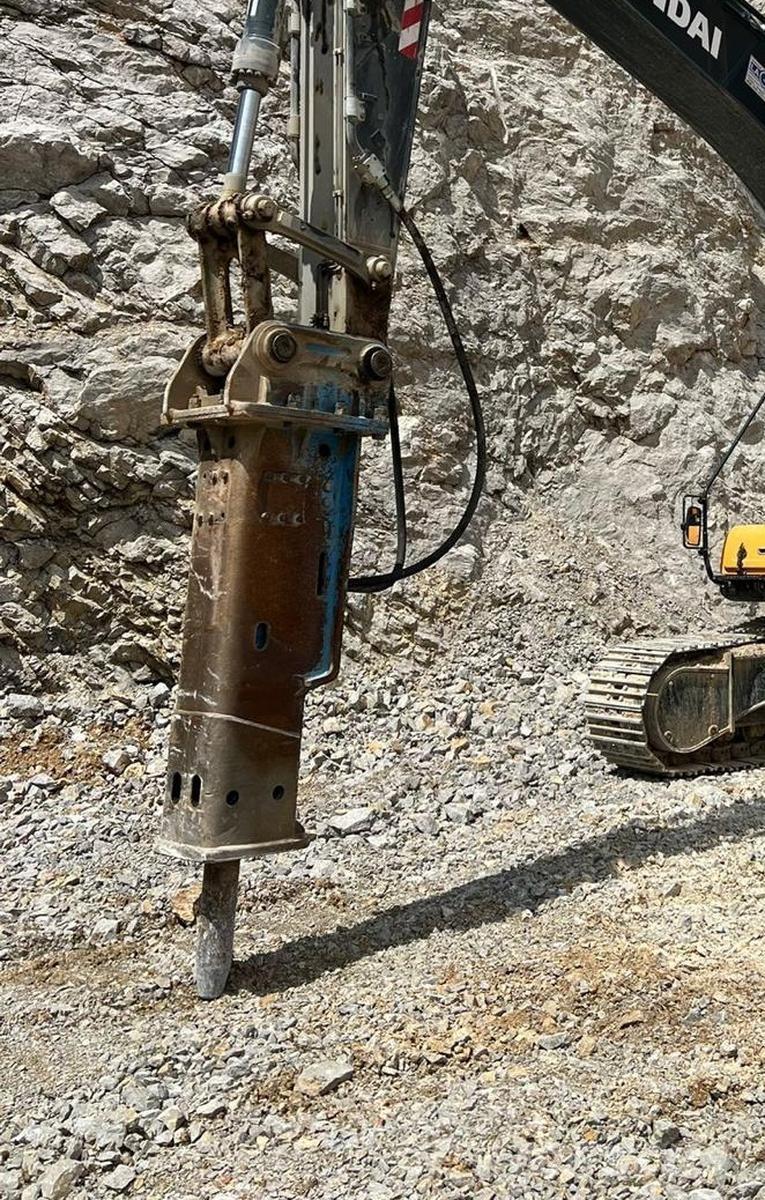 Titan SG2500S Хидравлични чукове за набиване