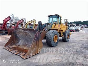 Volvo L180E Колесни товарачи