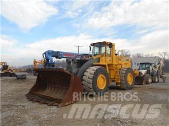 Volvo L330D Колесни товарачи