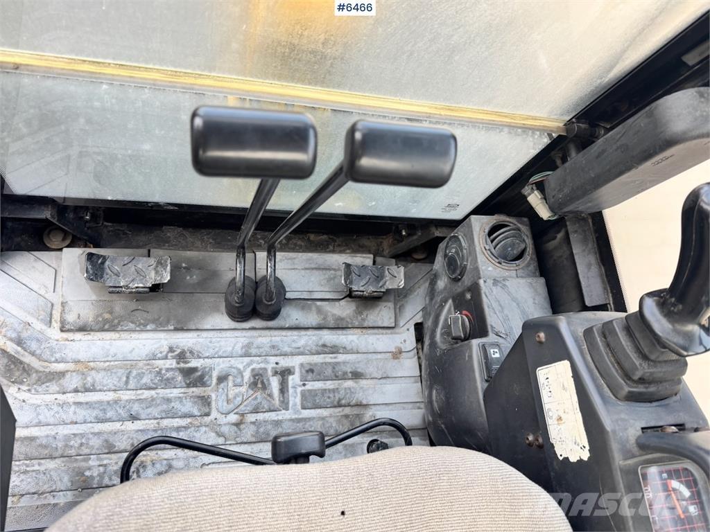 CAT 301.8 Верижен екскаватор