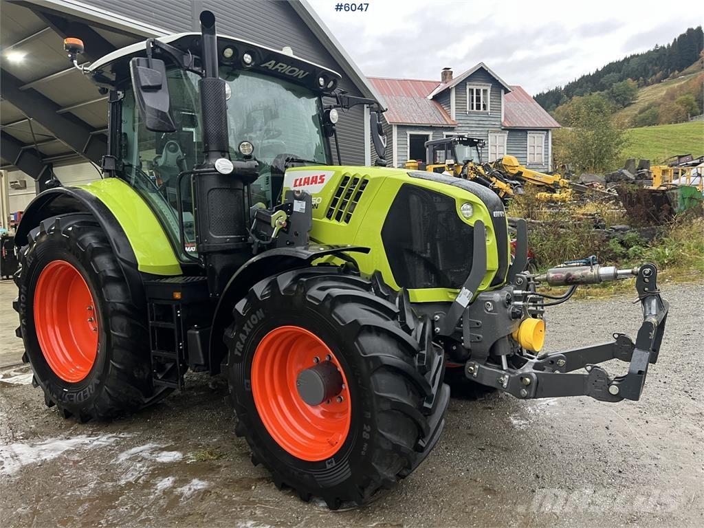 CLAAS 550 Трактори