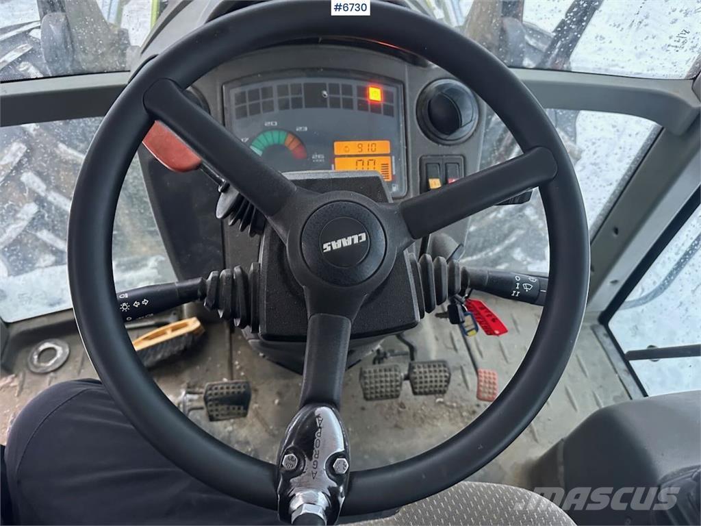 CLAAS Ares 697 Трактори