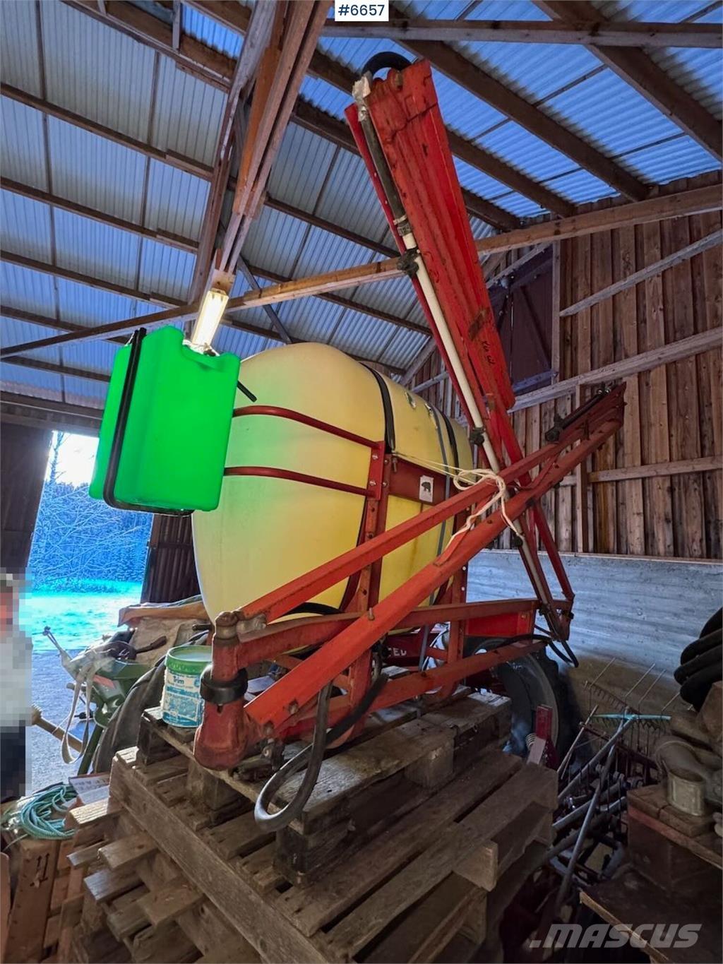 Hardi åkersprøyte Прикачни пръскачки
