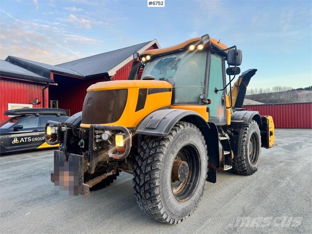 JCB Fastrac 3230 Трактори