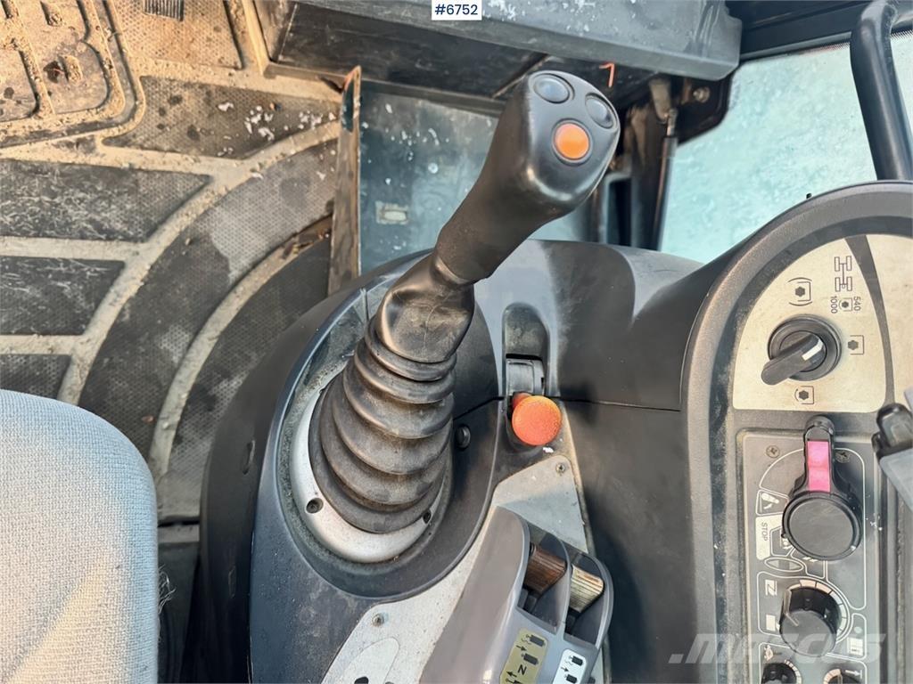 JCB Fastrac 3230 Трактори