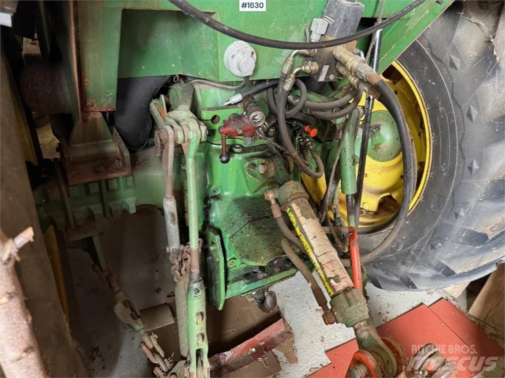 John Deere 1040 Трактори
