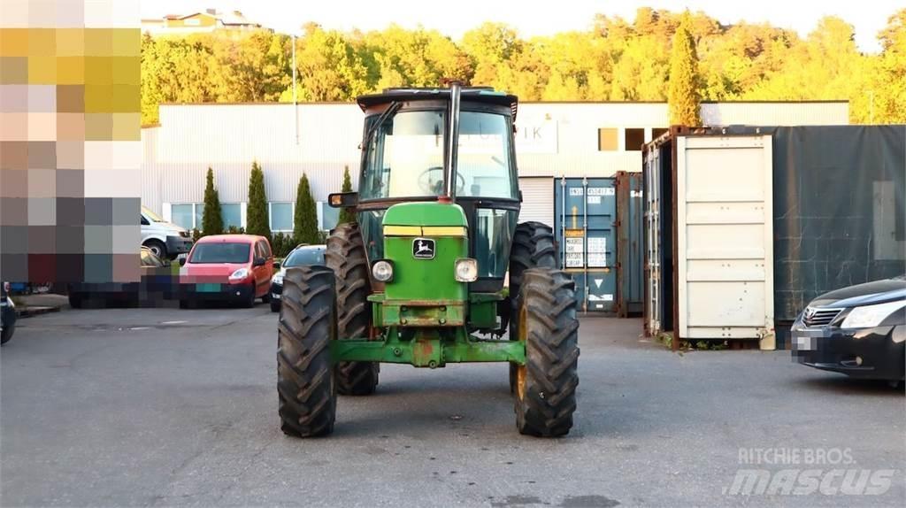 John Deere 2040 Трактори