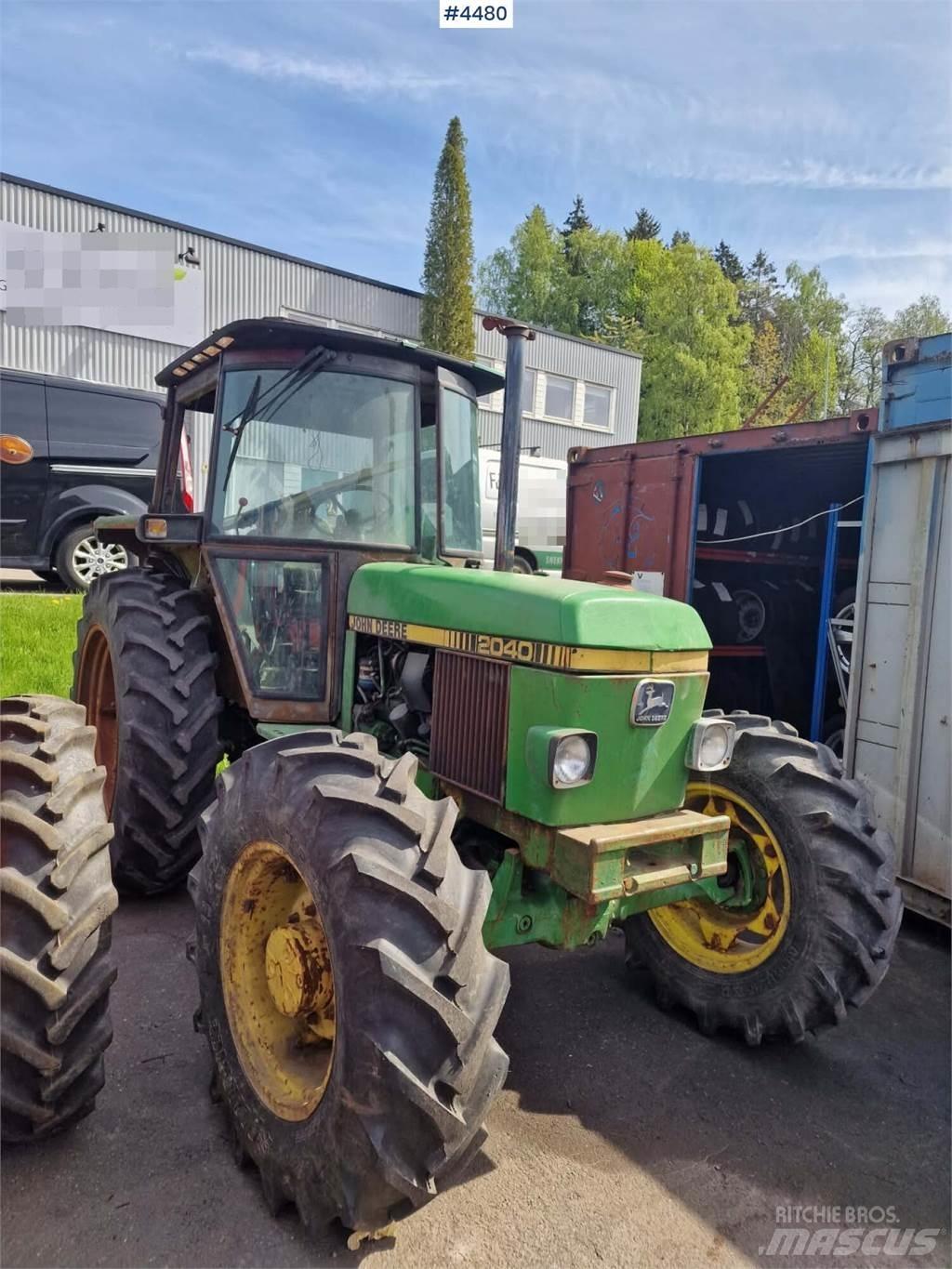 John Deere 2040 Трактори