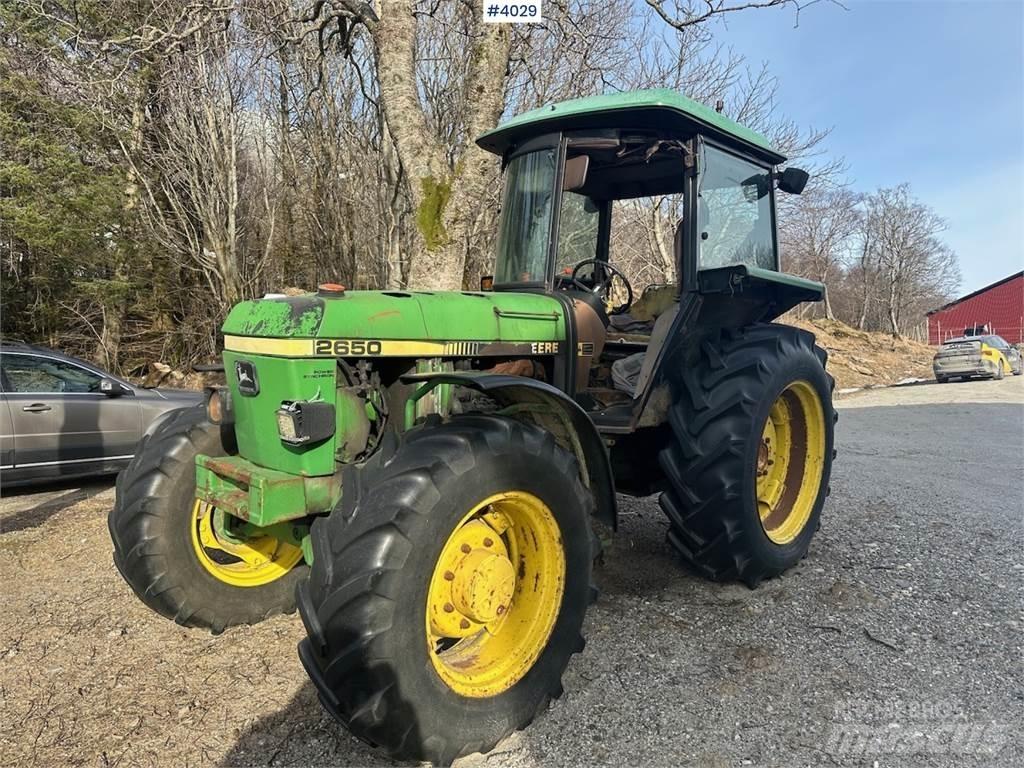 John Deere 2650 Трактори