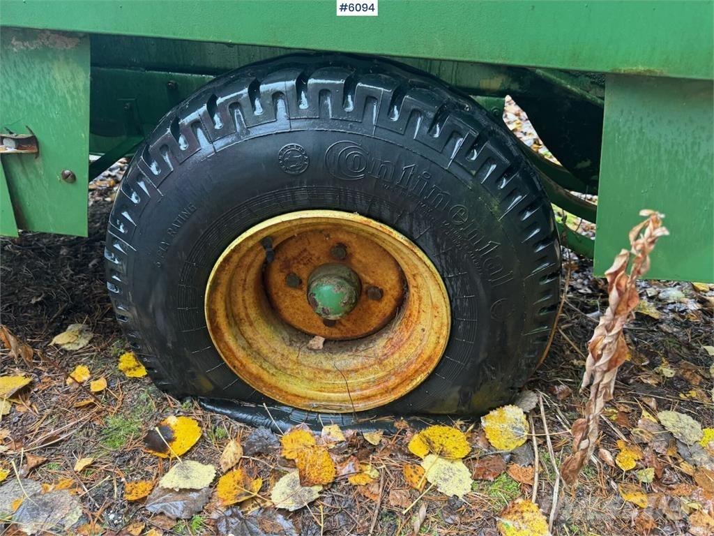 John Deere 332 Друга техника за жънене