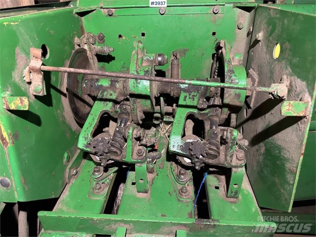 John Deere 332 A Друга техника за жънене