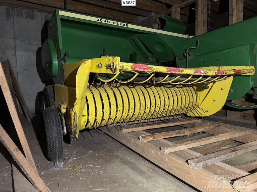 John Deere 332 A Друга техника за жънене