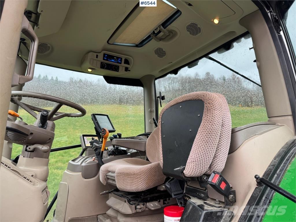 John Deere 6125R Трактори