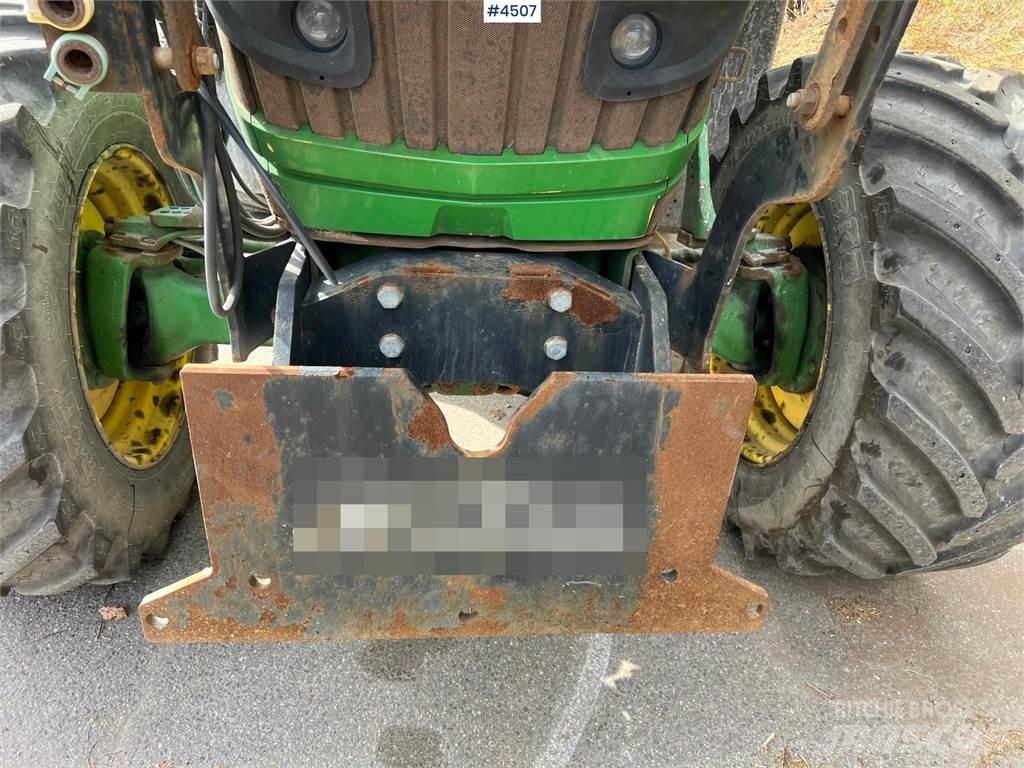 John Deere 6140R Трактори