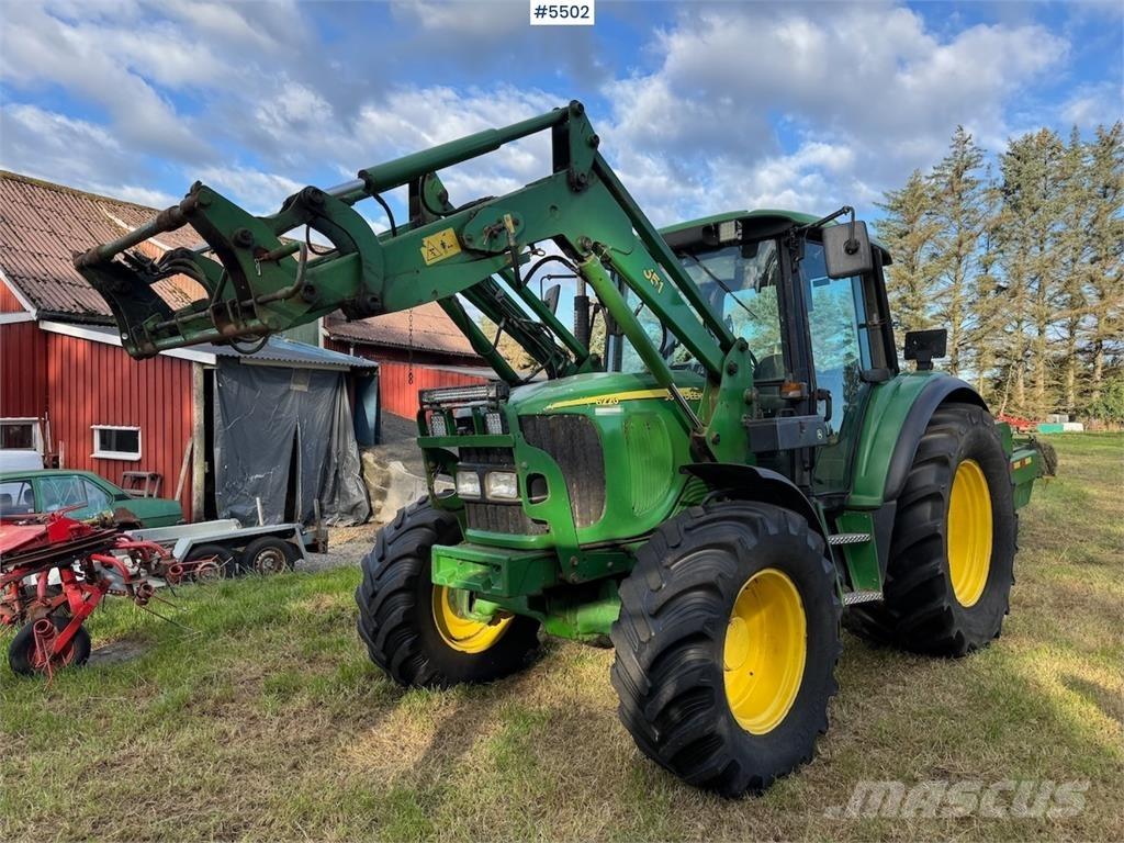 John Deere 6220 Трактори