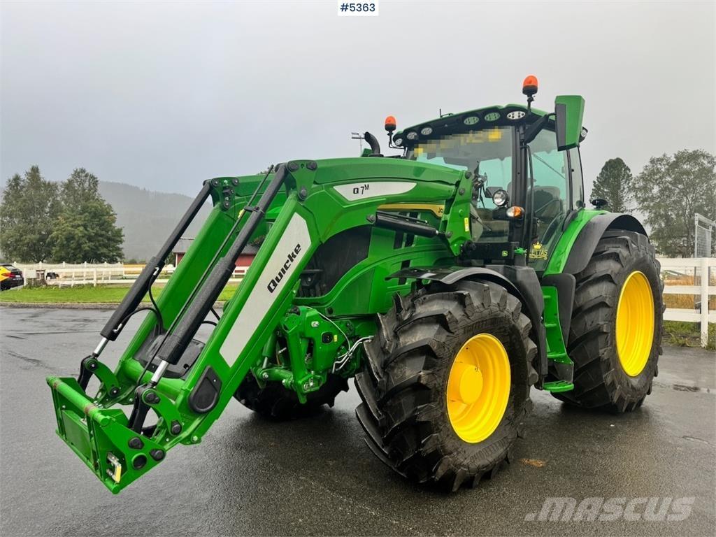 John Deere 6R 215 Трактори