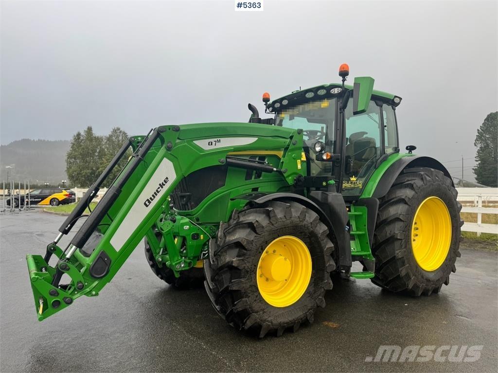 John Deere 6R 215 Трактори