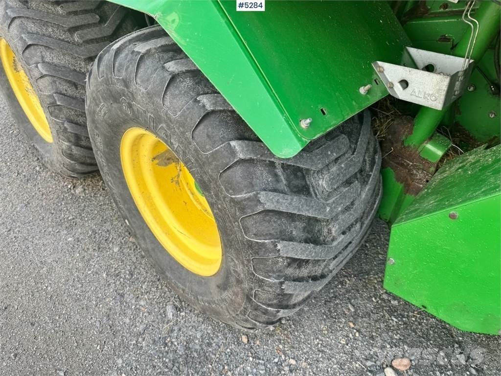 John Deere 744 Друга техника за жънене