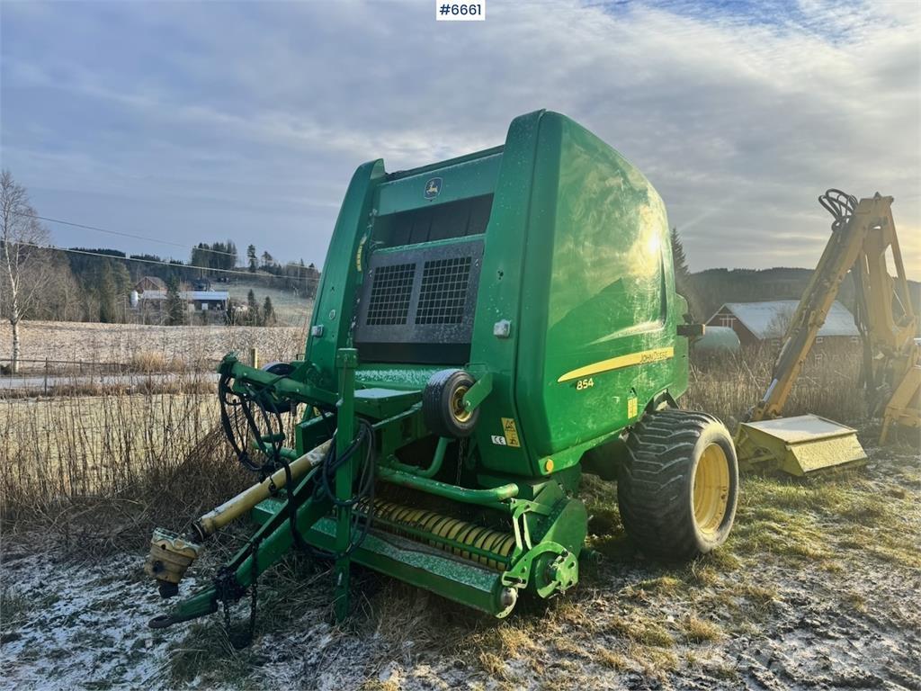 John Deere 854 Друга техника за жънене