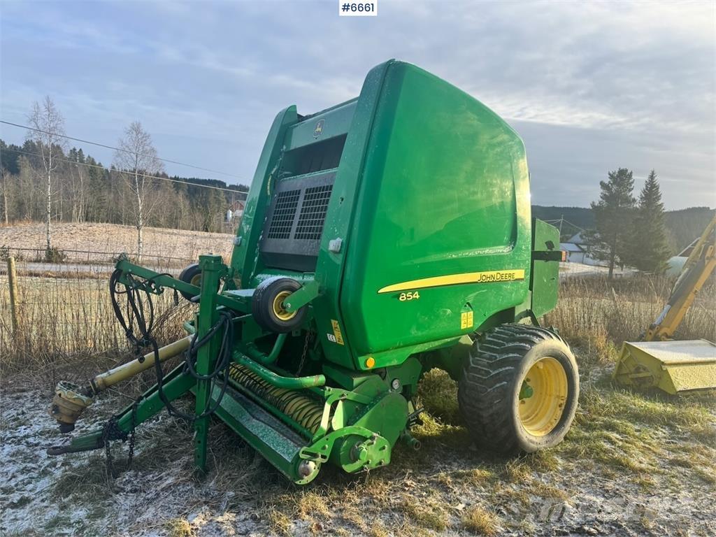 John Deere 854 Друга техника за жънене