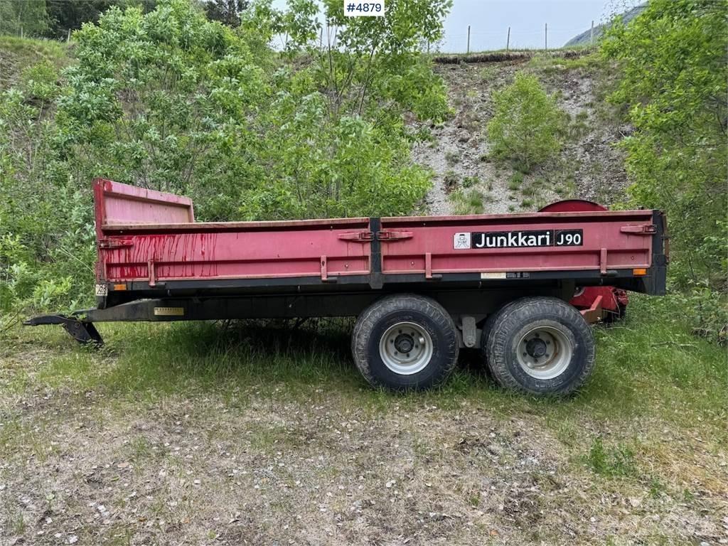 Junkkari J90 Ремаркета за зърно / силаж
