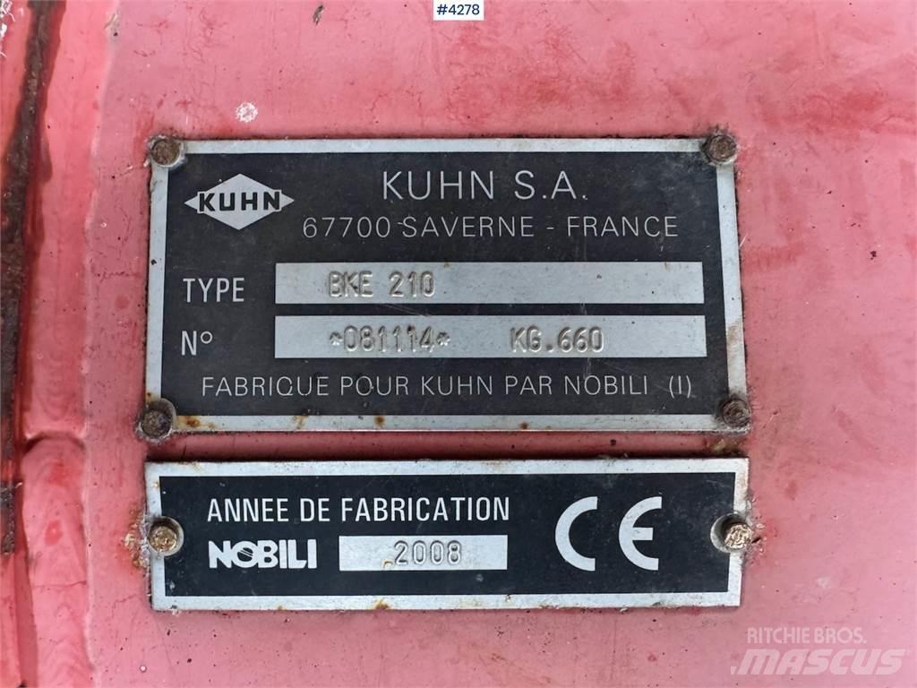 Kuhn BKE 210 Друга техника за жънене