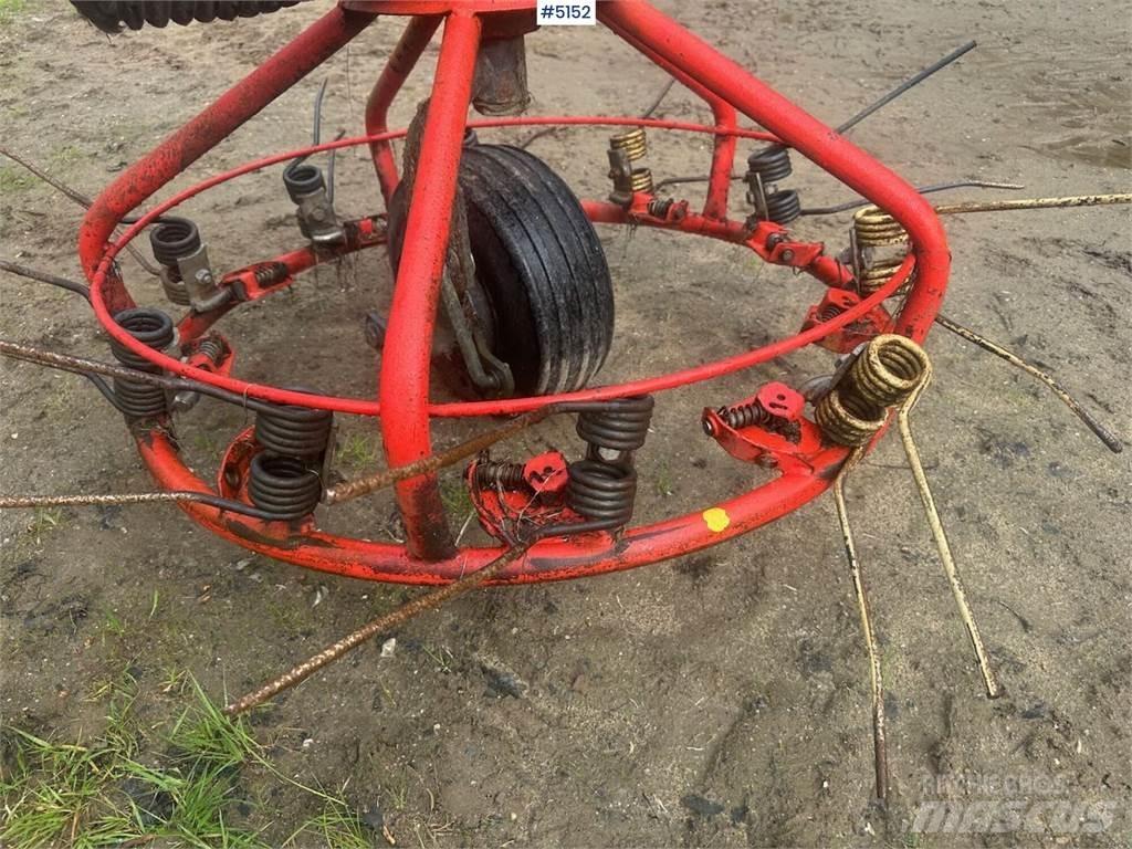 Kuhn Haybob 360 Друга техника за жънене