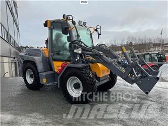 LM Trac 587 Многофункционални товарачи