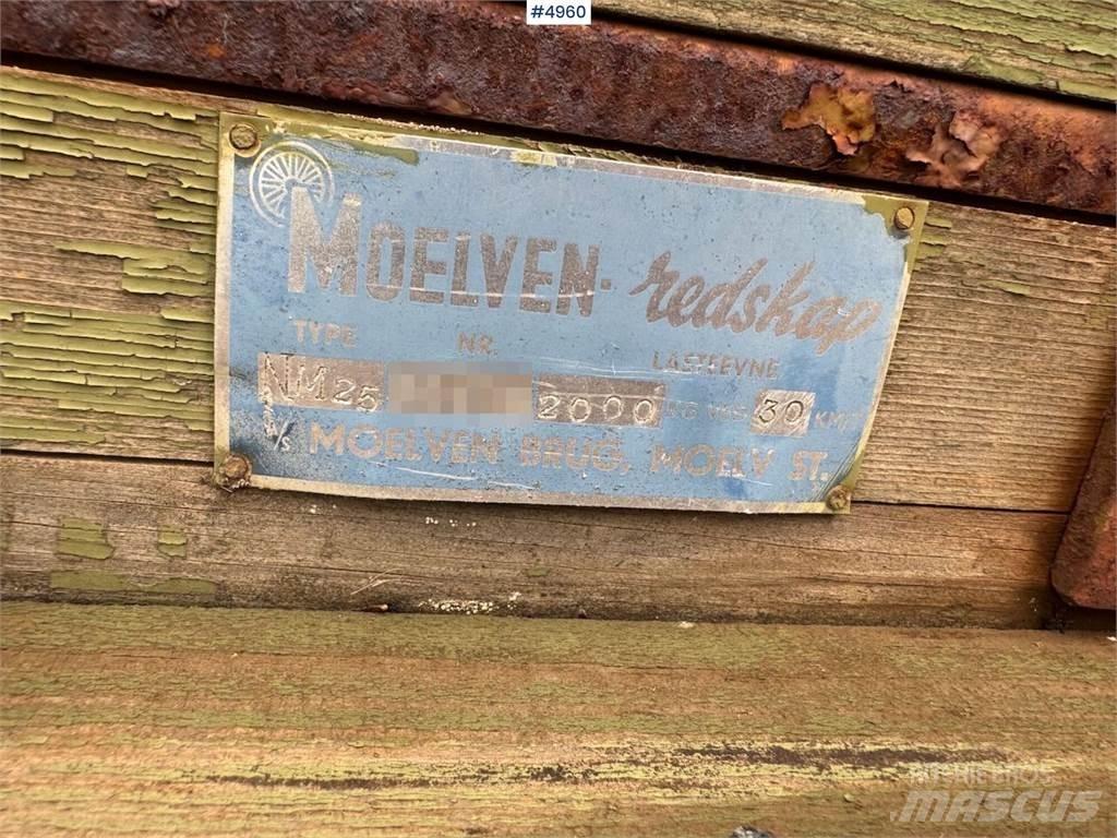 Moelven NM25 Ремаркета за зърно / силаж
