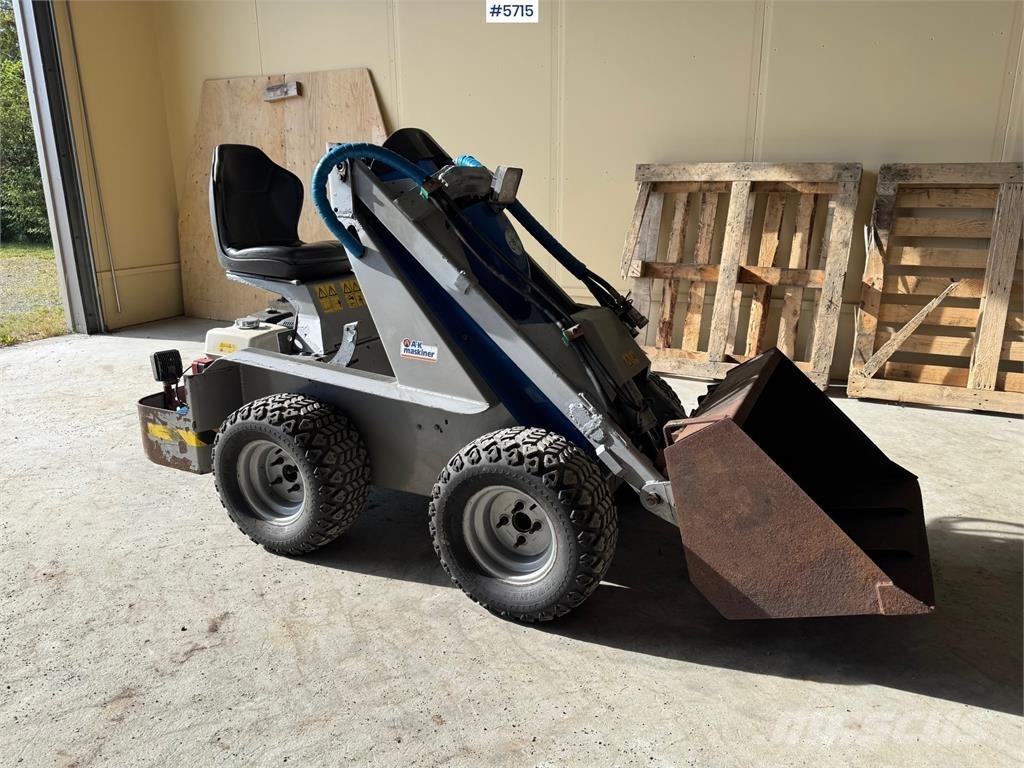 Multione F14B Многофункционални товарачи