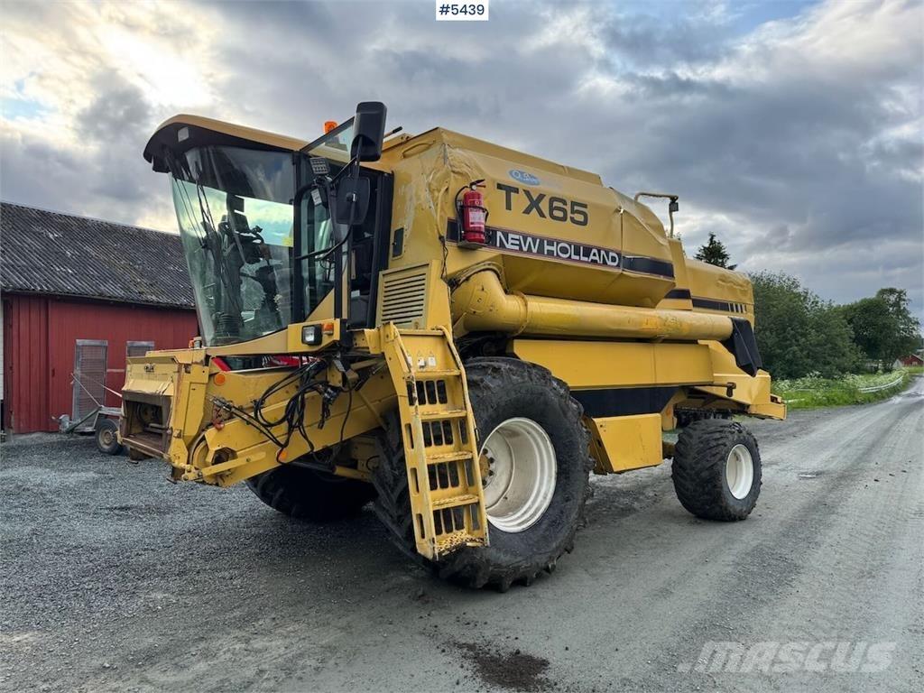 New Holland TX65 Комбайни