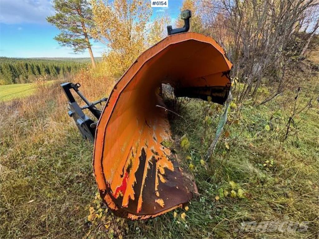  Øveraasen D2285 B Снегочистачки